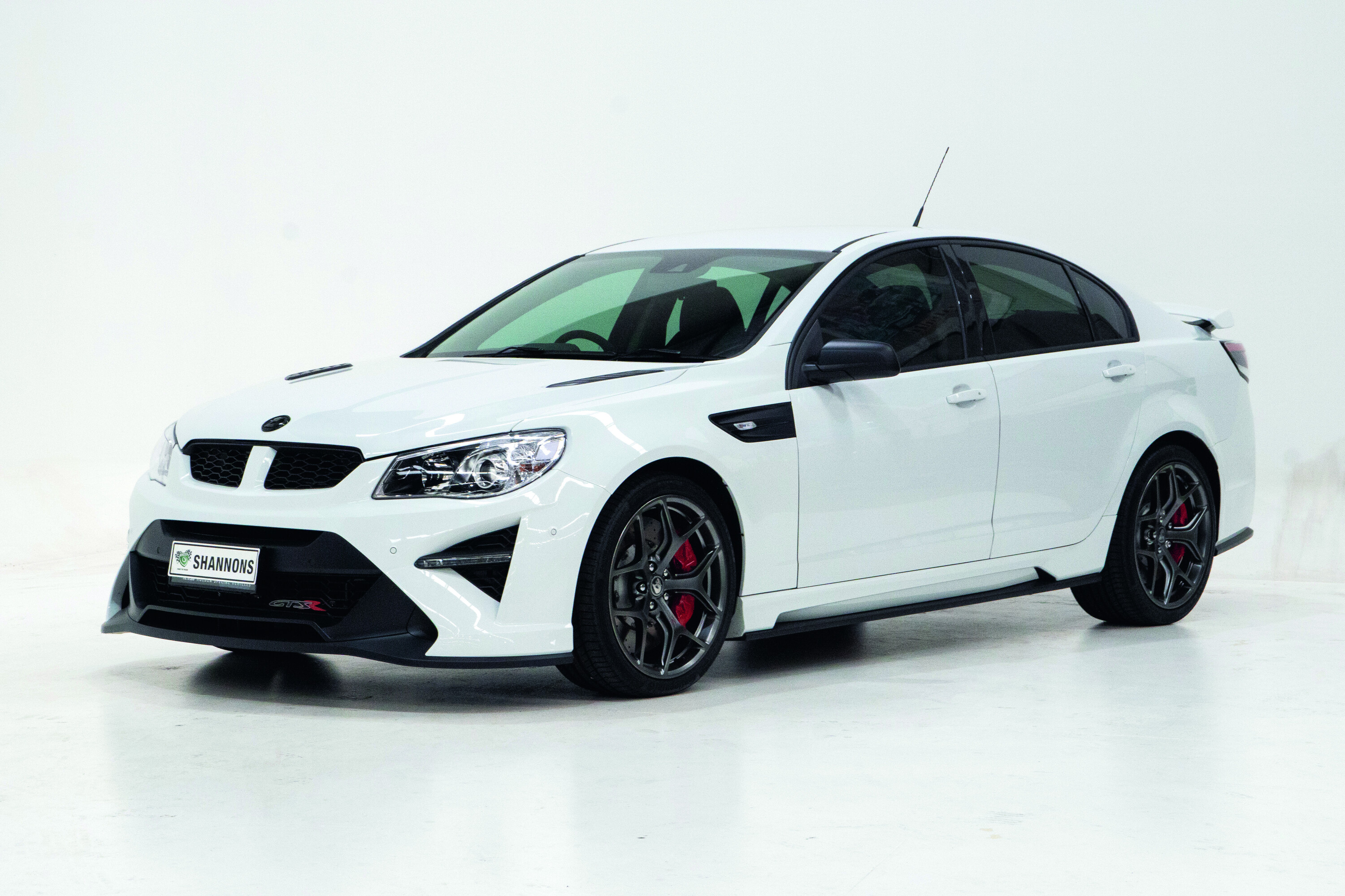 e09c10f9/2017 hsv gts r gen f sedan jpg