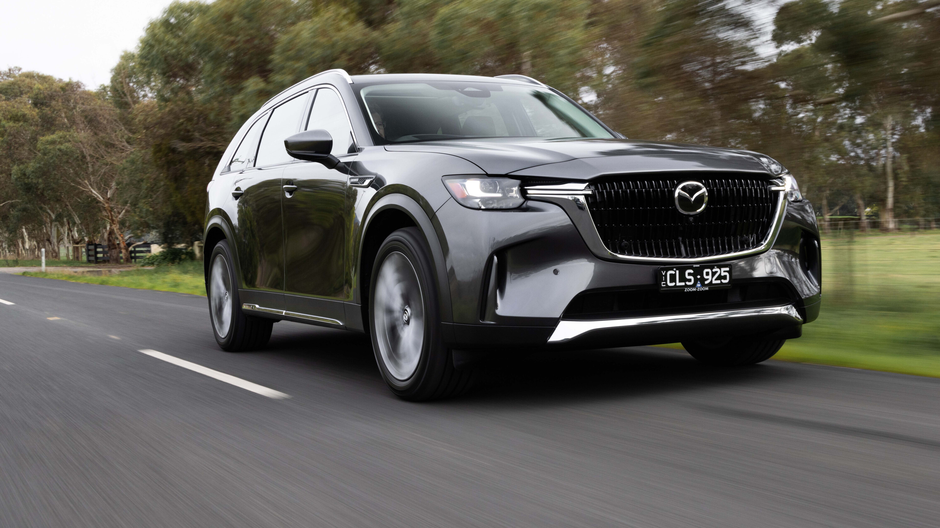 8b451380/2023 cx 90 d50e gt awd driving 003 hr jpg