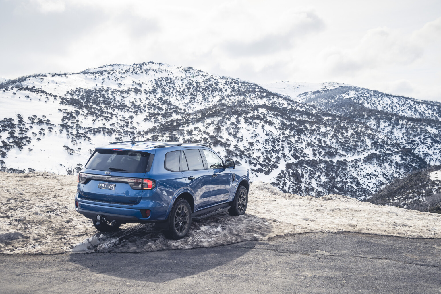 40fa2378/2023 ford everest sport v6 snowy mountains spinxs snow thomaswielecki 002 jpg