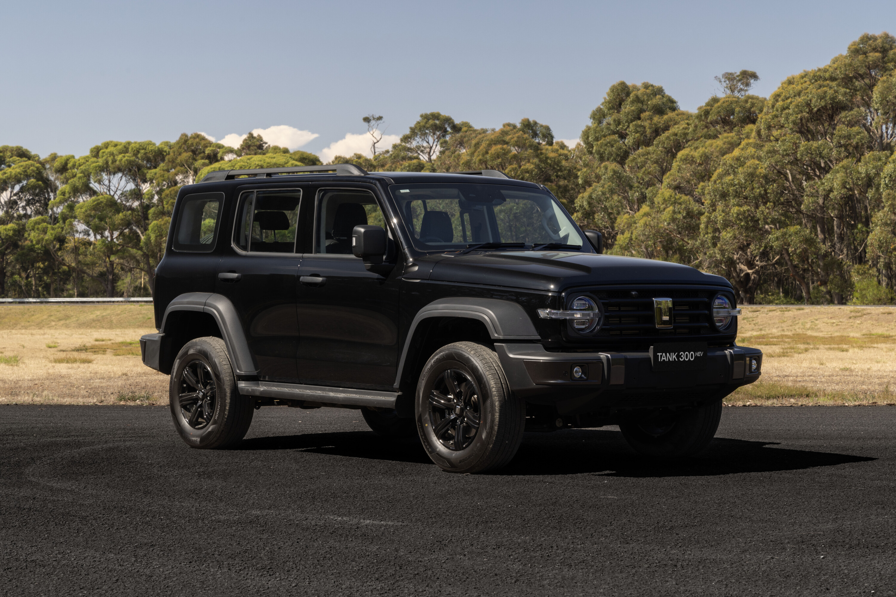 a947098d/2023 gwm tank hev suv black 25012023 43 jpg
