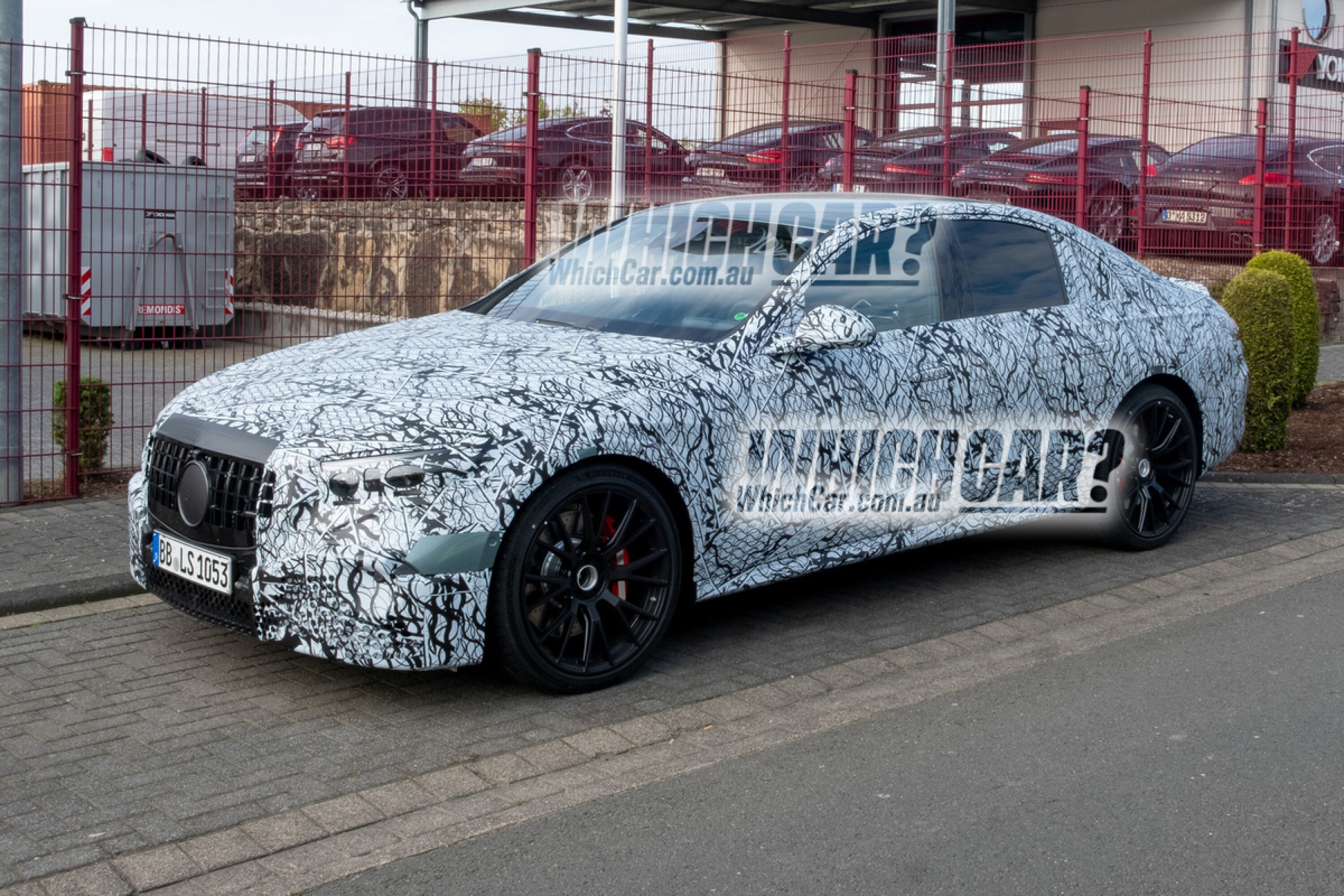 94e513fd/2024 mercedes benz e63 phev spied 1 jpg