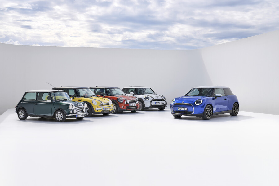9f721430/2024 mini cooper electric hatch 031 jpg