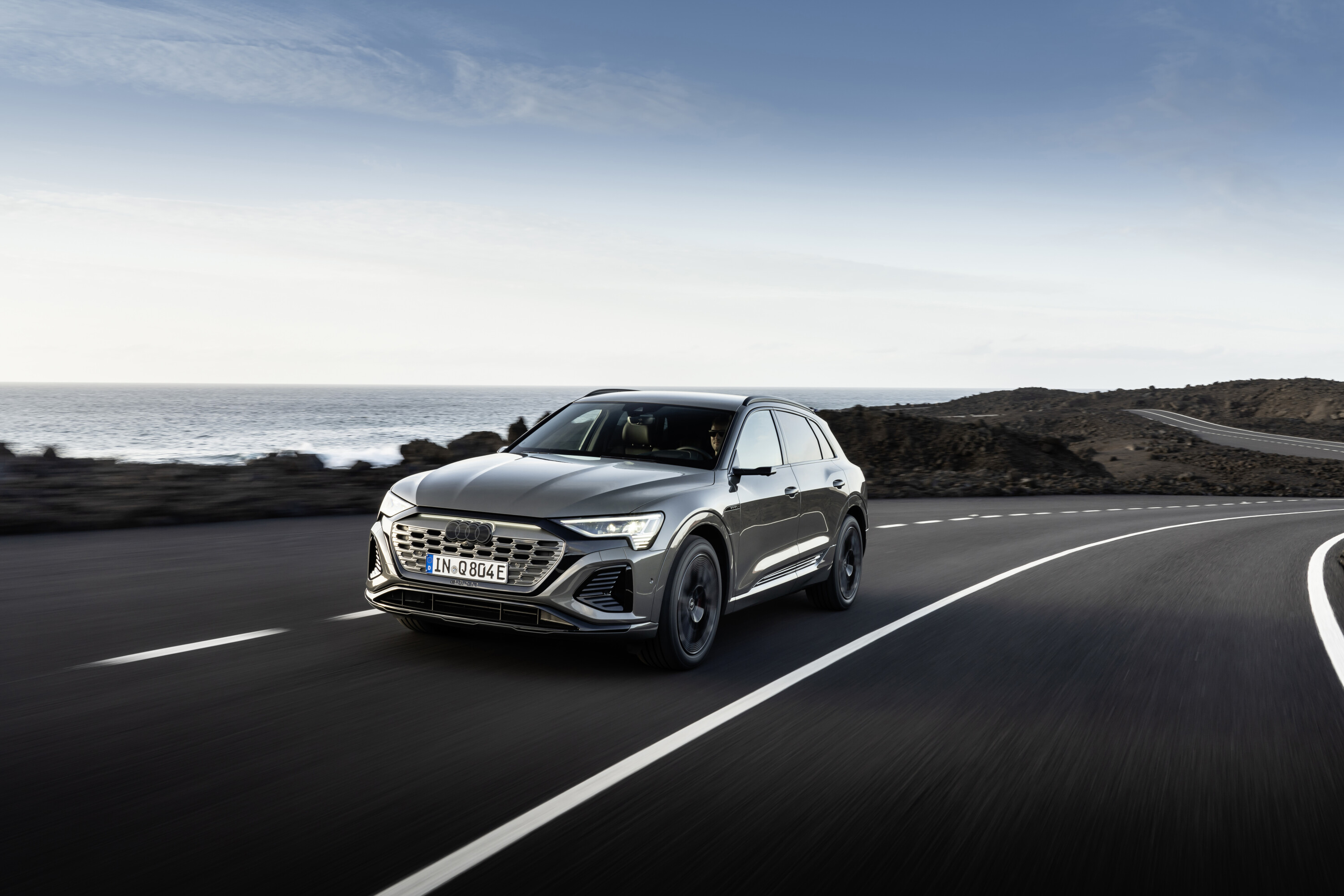 af7e0982/audi q8 e tron chronosgrey23 jpg