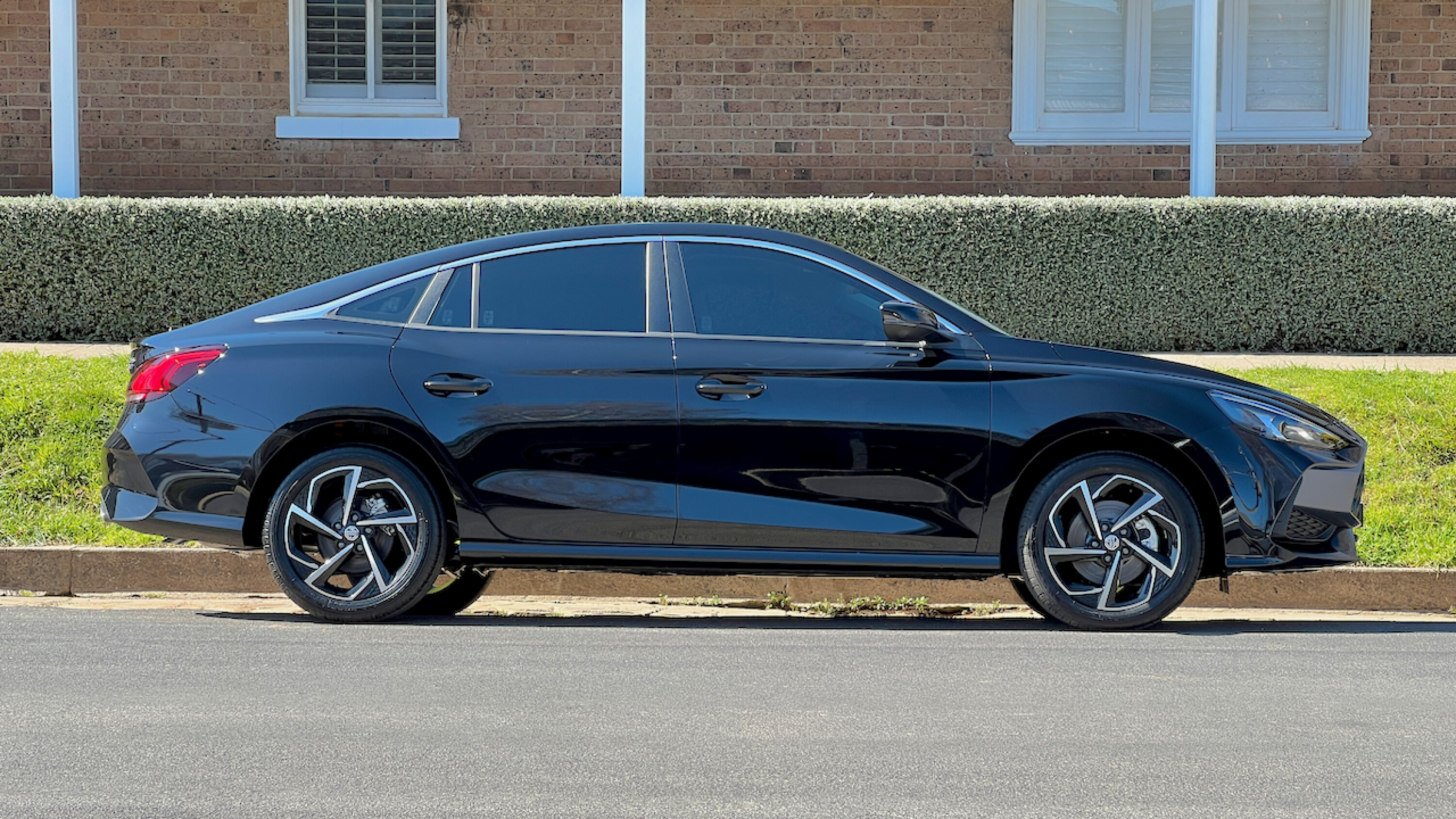 3eb212d8/mg 5 whichcar review images 3 jpeg