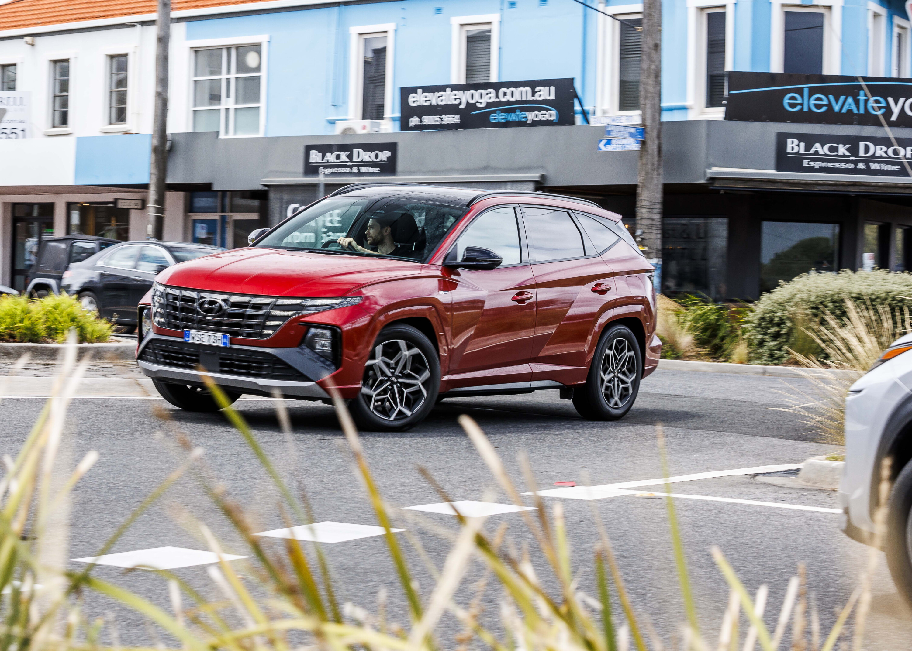 b9b509e8/midsize suv megatest hyundai tucson highlander 1 6litre n line edewar 221212 32 jpg
